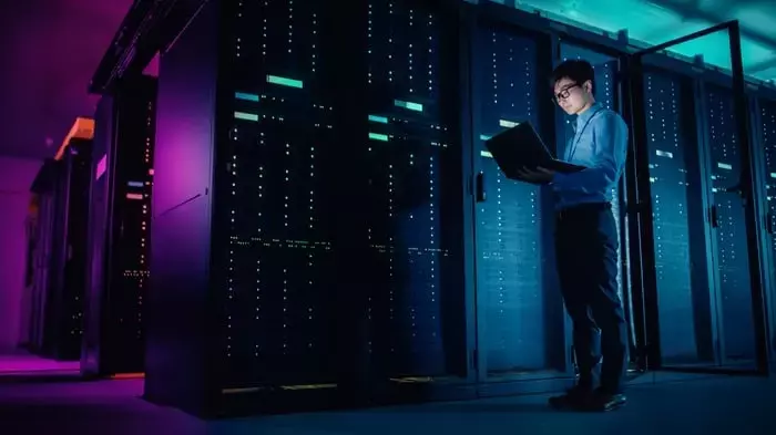 Oracle's Ambitious AI Cloud Expansion: High Growth Potential Meets Significant Investment Risks