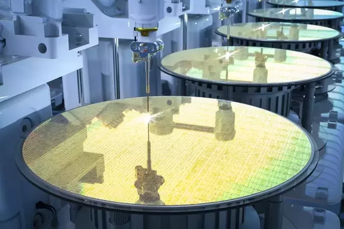New Tariff Rule Boosts US Chip Manufacturers, GlobalFoundries Rallies