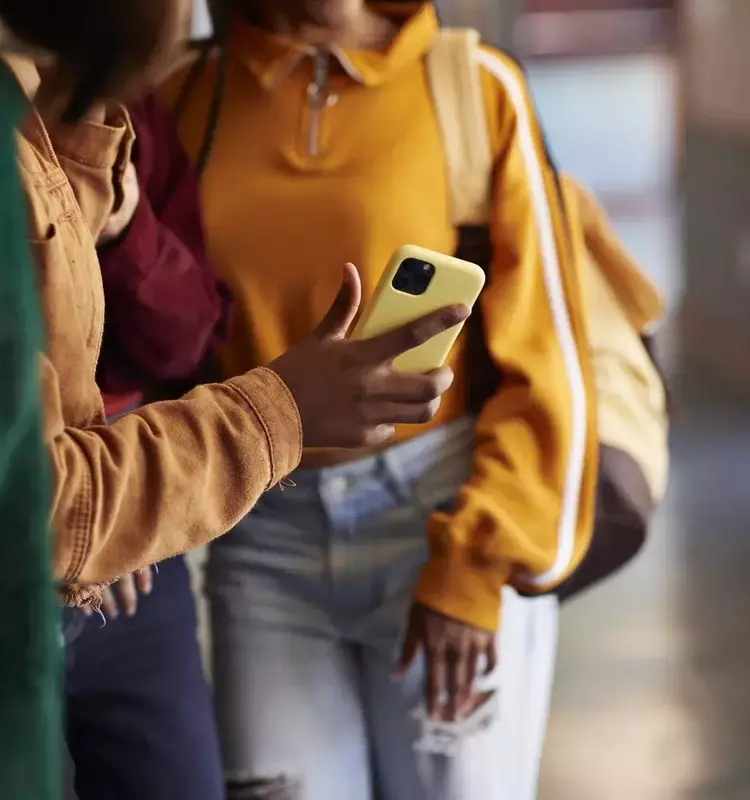 Instagram Launches School Program to Combat Cyberbullying