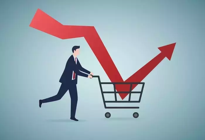 Navigating Investment Opportunities Amidst Market Volatility: A Deep Dive into Copart's Stock Performance