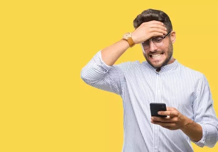 Red Flags Emerge in Crypto Market: DAT Weakness and Gold's Ascent