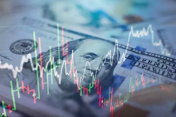 Strategic Investment Choices: Top Stocks for Long-Term Growth and Recovery