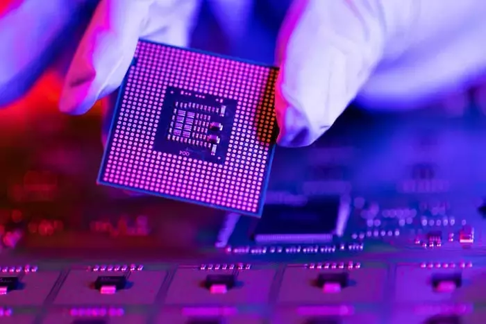 Intel's Investment Spree: A Closer Look at the Semiconductor Giant's Challenges and Opportunities