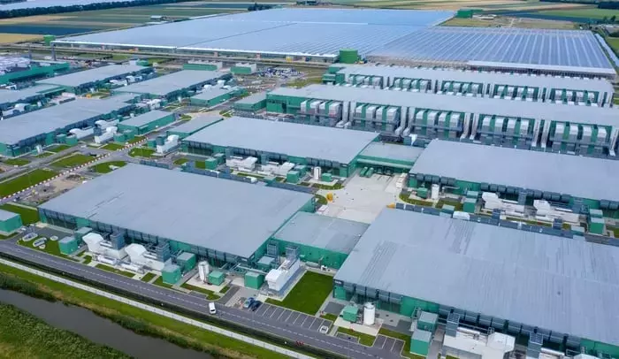 The Undervalued Asset Driving AI: Why Data Center Capacity Makes Applied Digital a Buy