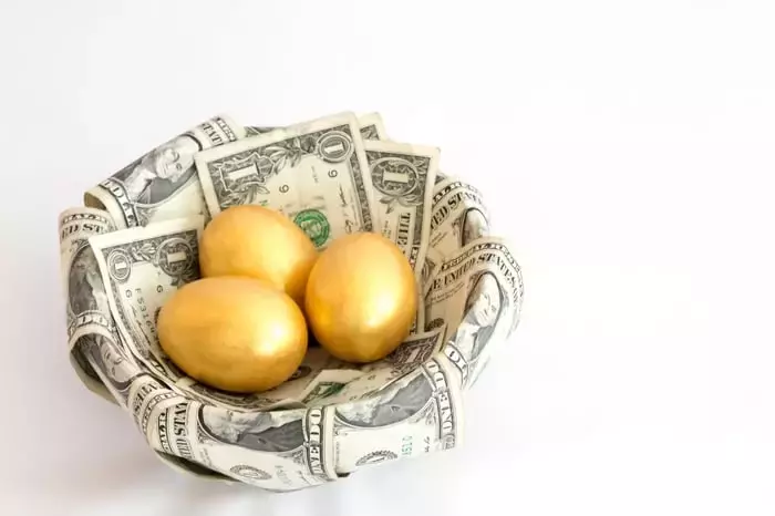 Identifying Promising Dividend King Stocks for Steady Income