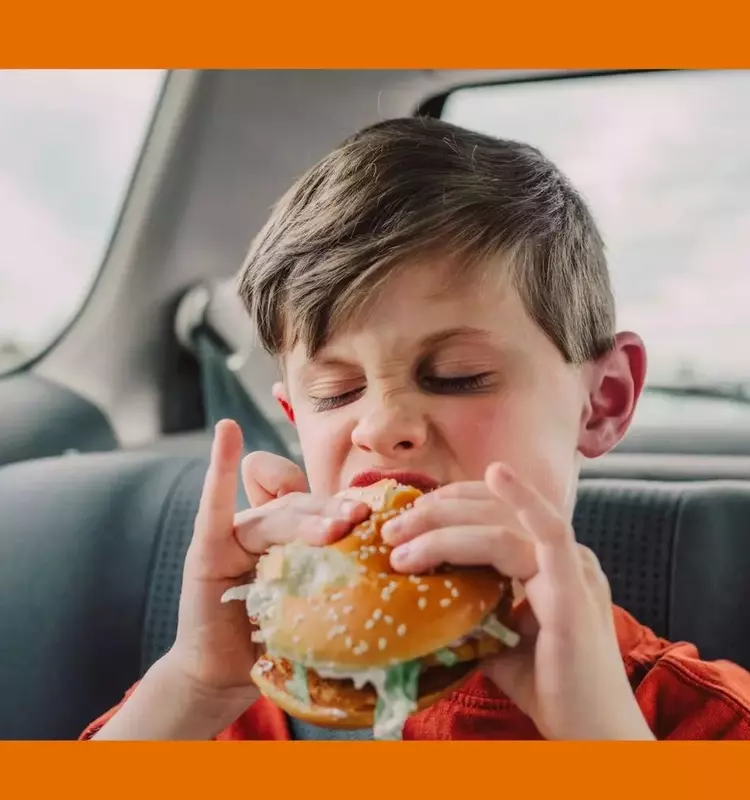 The Daily Dinner Dilemma: Navigating Family Nutrition Amidst Hectic Schedules