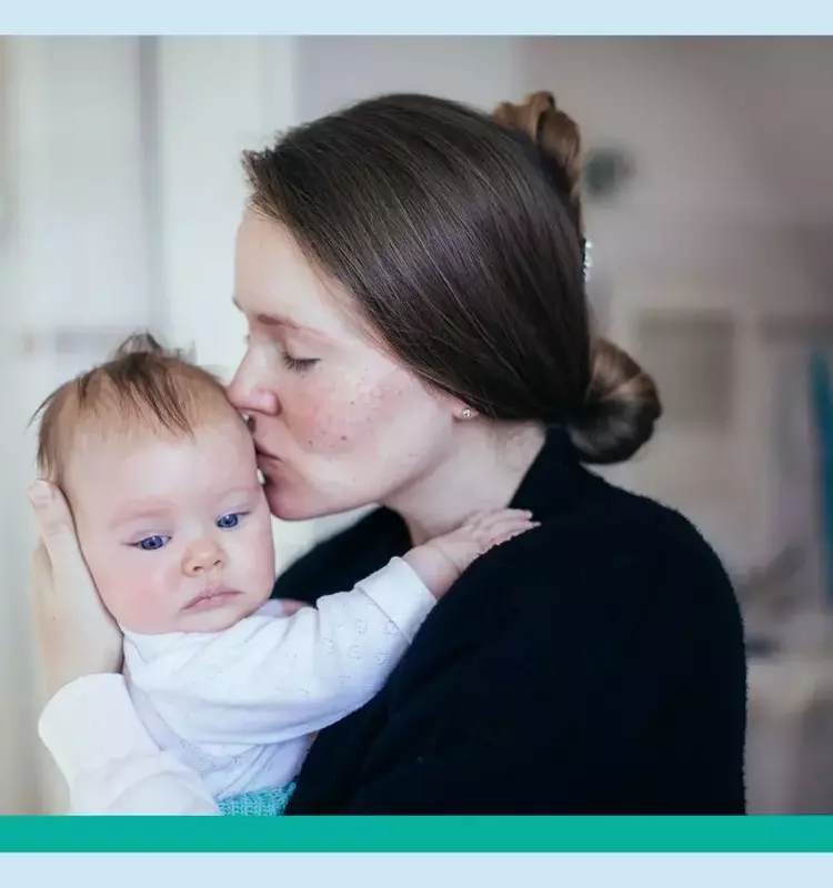 Navigating the Similarities and Differences Between Postpartum and Perimenopausal Symptoms