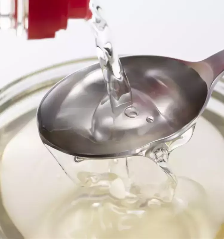 Descubriendo los Múltiples Usos del Vinagre Blanco: De la Cocina a la Limpieza del Hogar y Más Allá