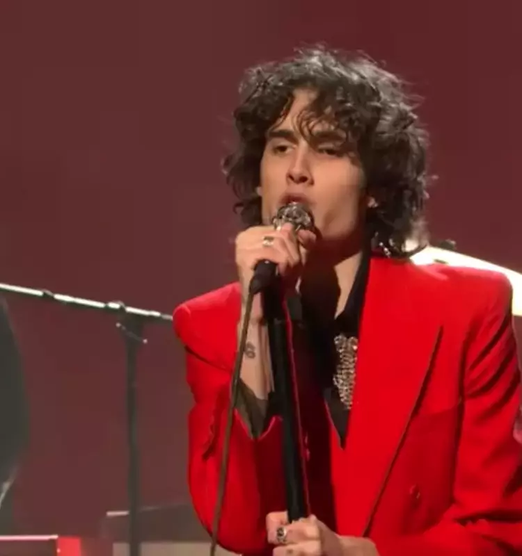 Sombr's Stellar Debut on Saturday Night Live with "12 to 12" and "Back to Friends"