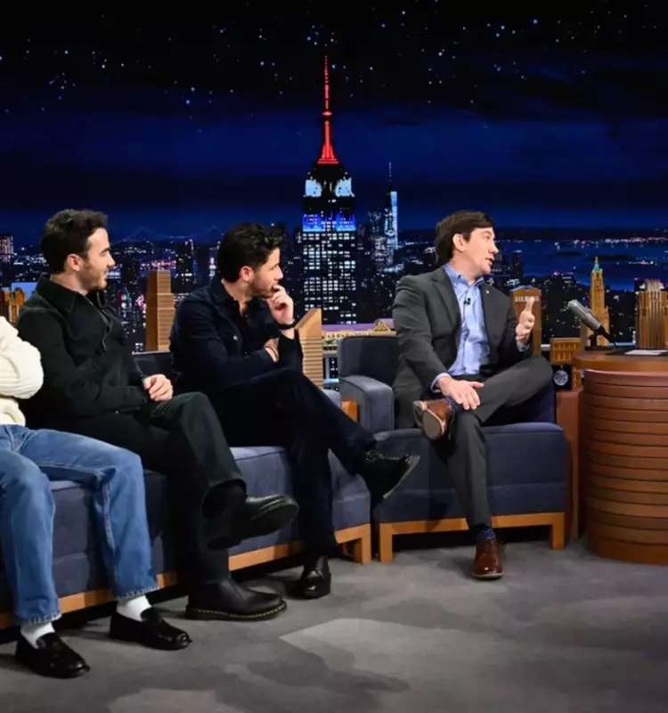 Jonas Brothers Concert Viral Resume: Scott Kelly's Story Unfolds on 'The Tonight Show'