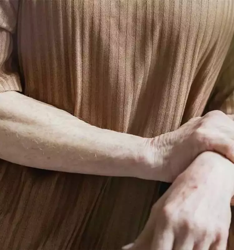 El Calcio: Pilar Fundamental en la Lucha contra la Osteoporosis y Fracturas en la Tercera Edad