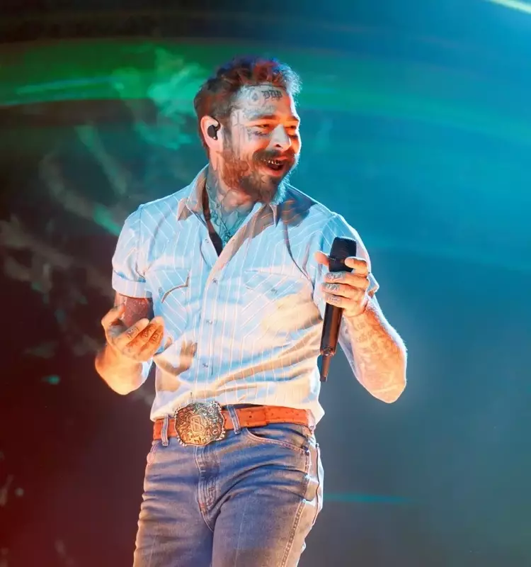 Post Malone Wins Early CMA Award for 'Musical Event of the Year'