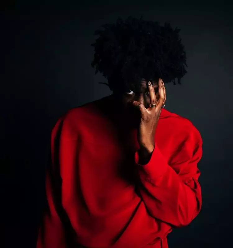 Labrinth Unveils Deeply Personal New Single "IMPLOSION"