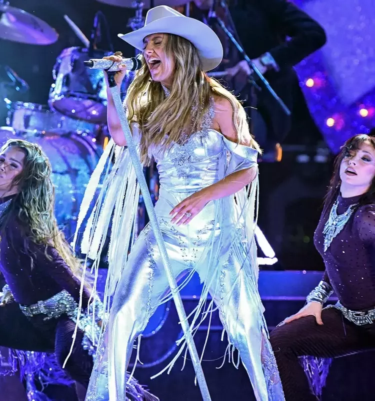 Highlights and Lowlights of the 2025 CMA Awards
