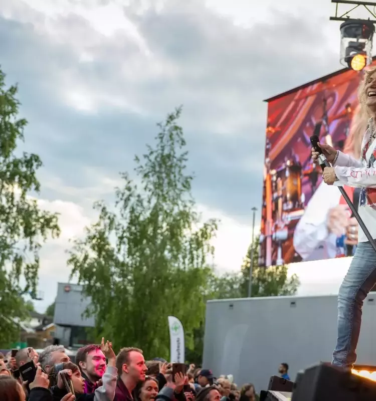 Whitesnake's David Coverdale Unveils Emotional Final Music Video
