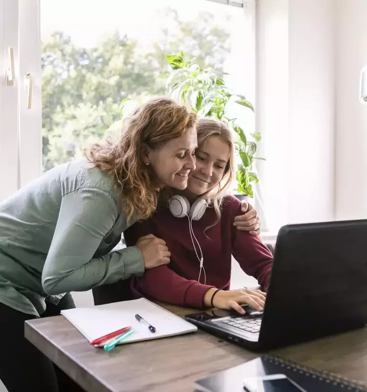 The Rise of LinkedIn Among Young People: Navigating Career Paths in an Evolving World