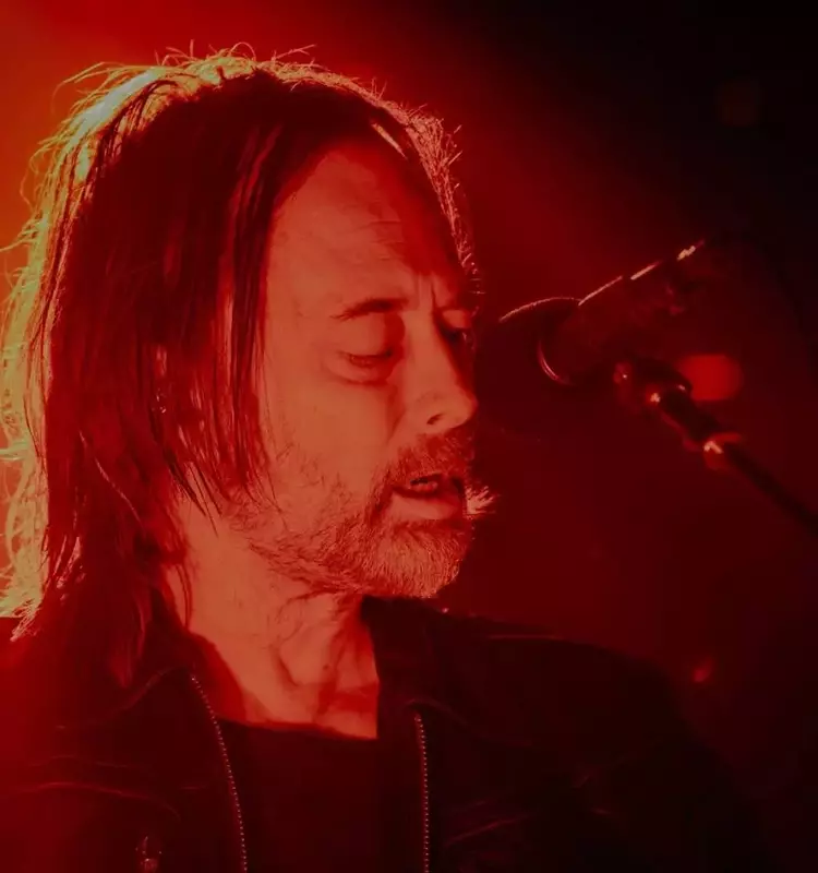 Radiohead Surprises Fans with 'Like Spinning Plates' Performance in London