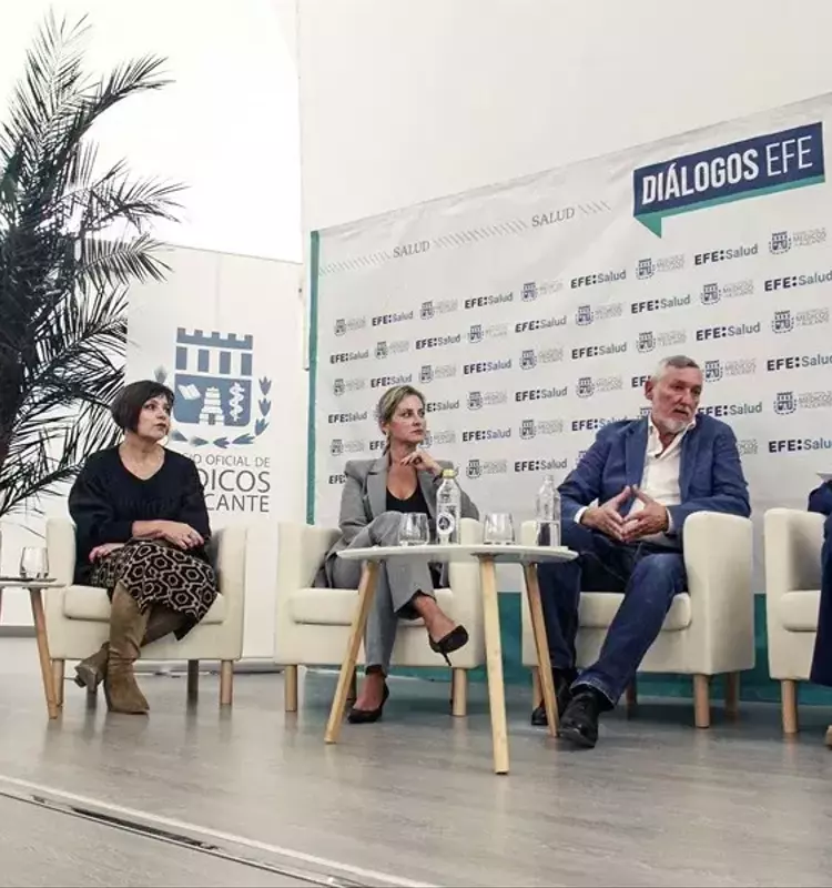 Médicos e Investigadores: Clave para una Mejor Asistencia Clínica, Según Expertos