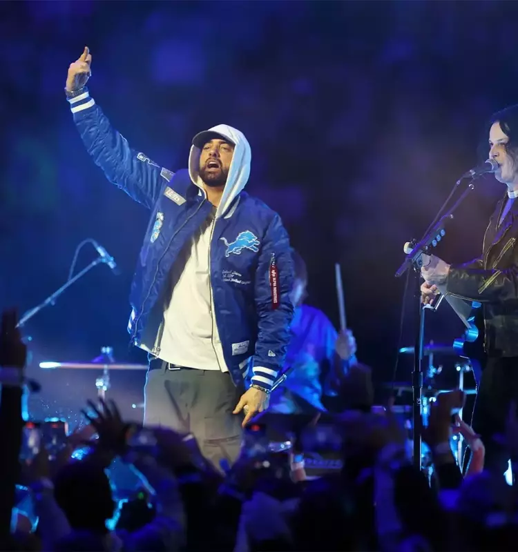 Jack White and Eminem Rock Detroit Lions' Thanksgiving Halftime Show