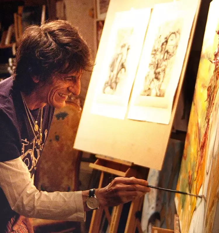 Ronnie Wood: Fifty Years a Rolling Stone, Captured in Art