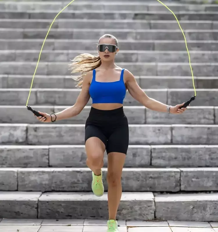 Maximiza la Quema de Calorías: Estrategias Efectivas con Cuerda para un Entrenamiento Dinámico