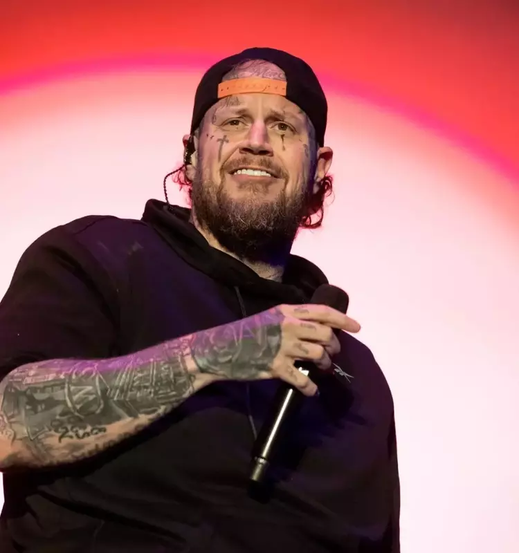 Jelly Roll's Emotional Grand Ole Opry Invitation on The Joe Rogan Experience