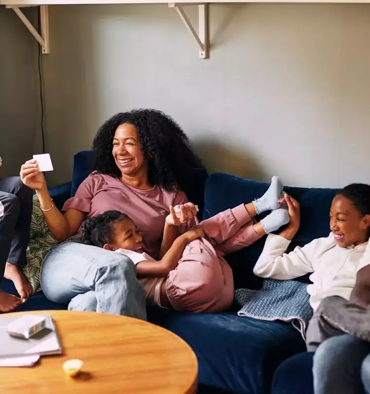 Family Digital Detox: Reconnecting in a Screen-Saturated World