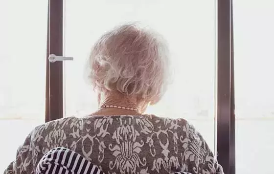 Riesgo de Soledad No Deseada en Adultos Mayores: Un Análisis Profundo