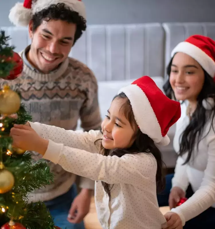 Rethinking Holiday Gift-Giving: Prioritizing Experiences Over Material Possessions