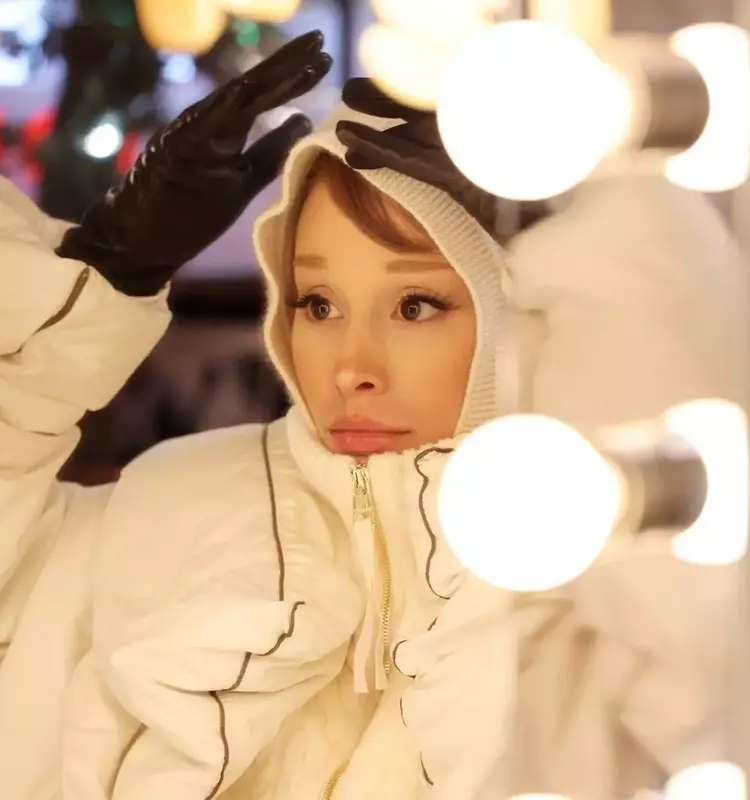 Ariana Grande Embraces Winter Wonderland in Hilarious SNL Promo