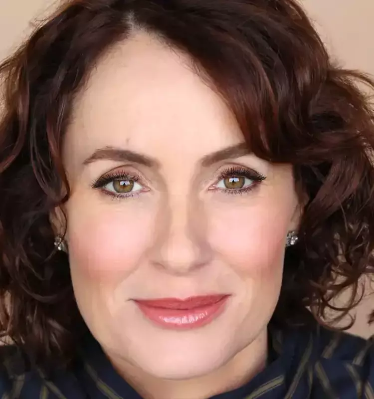 Dominando la Inteligencia Emocional: Perspectivas de Susan David sobre Sentimientos y Reacciones