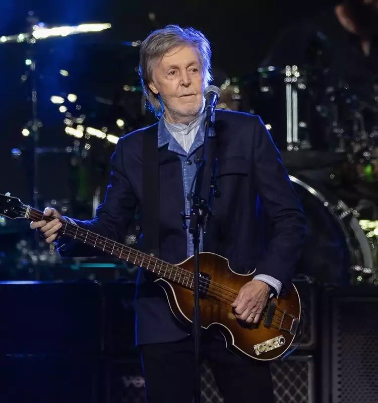 Höfner, Paul McCartney's Iconic Bass Maker, Faces Bankruptcy