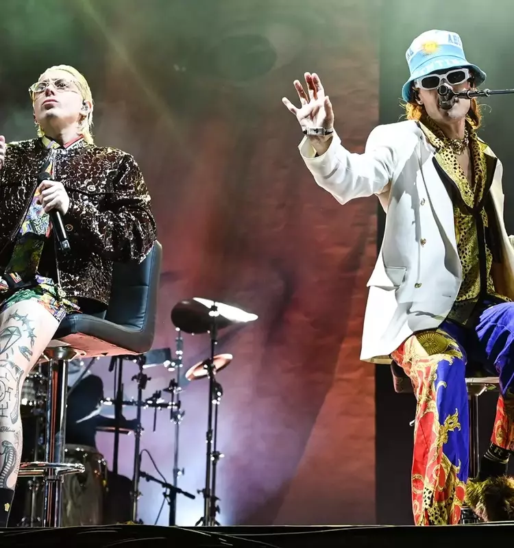 Ca7riel and Paco Amoroso Delay Album and Tour, Citing Need for Rest