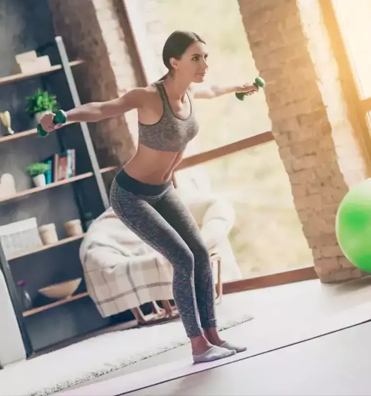 Fortaleza y Flexibilidad: Tu Guía Esencial para Hombros Sanos desde Casa