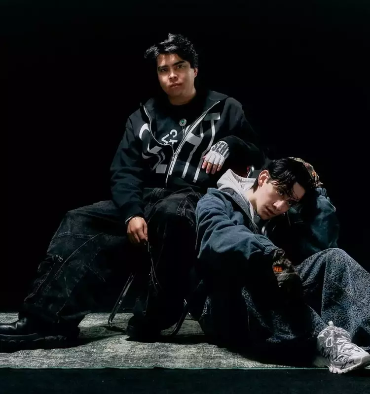 RØZ: Redefining Mexican Music with Electro-Pop Innovation
