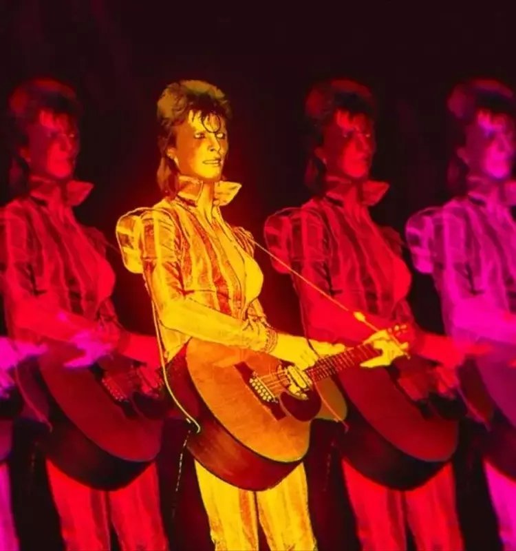 Moonage Daydream: Un Tributo Televisivo a David Bowie