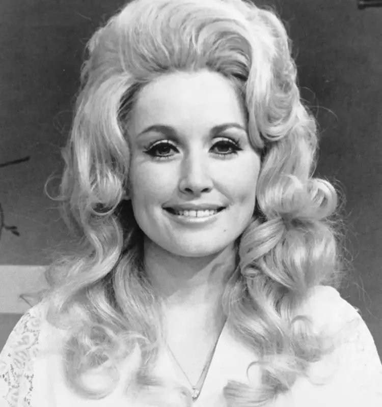 Dolly Parton's Enduring Legacy: The Story Behind 'Coat of Many Colors'