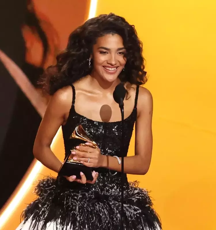 Olivia Dean Claims Best New Artist Grammy Amidst Emotional Speech