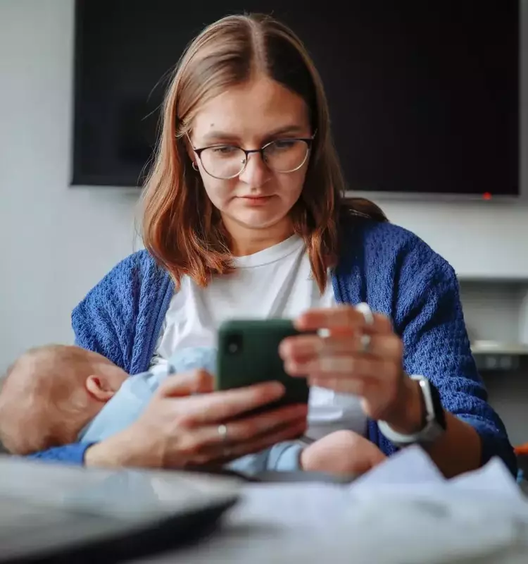 Navigating Birth Stories on Social Media: A Modern Dilemma