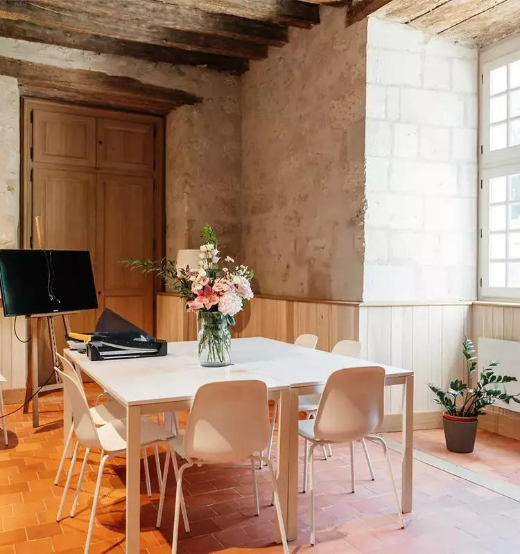 Restauration du pavillon sud de l'Abbaye de Fontevraud avec des solutions ￠ la chaux Saint-Astier®