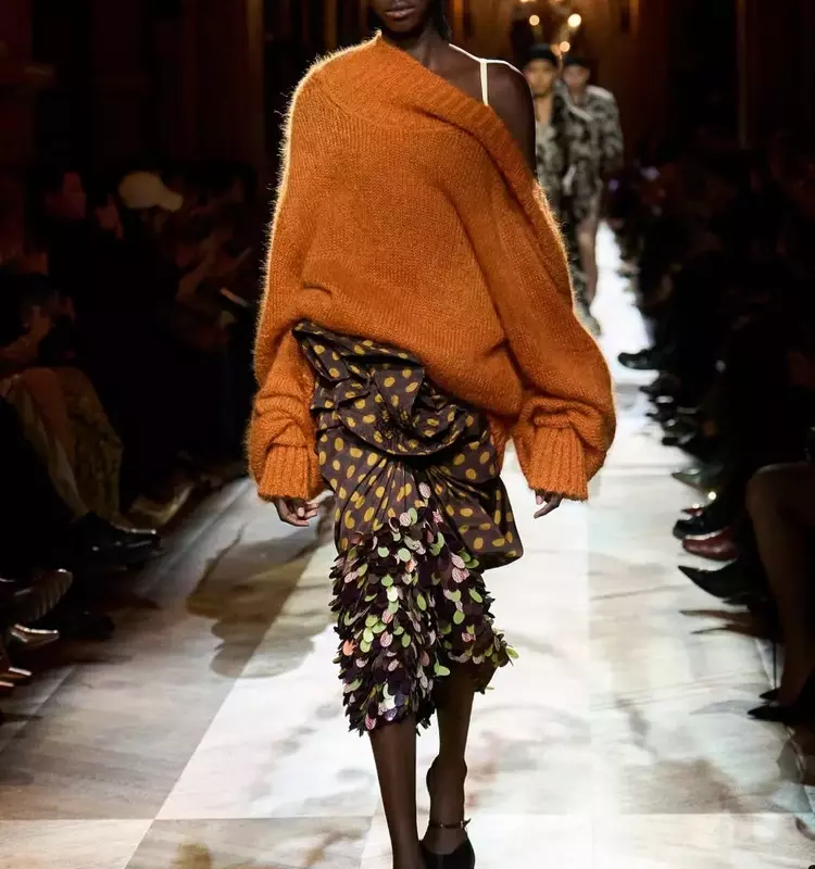 The Enduring Appeal of the Pencil Skirt in Contemporary Fashion