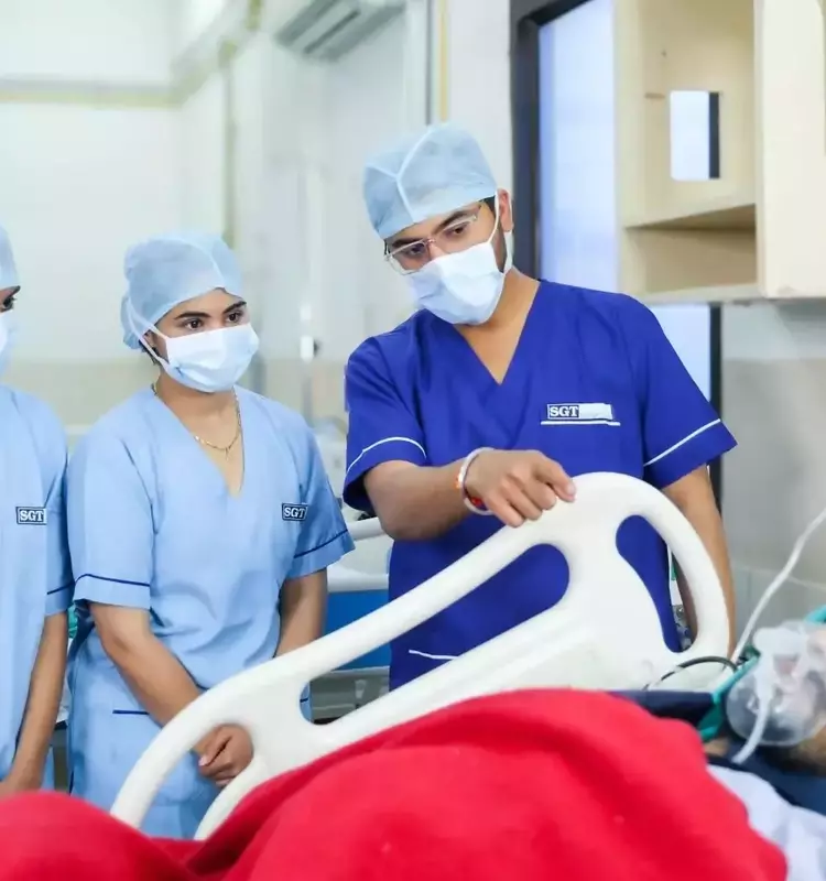 Anesthesiologist Assistant Training: Educational Structure, Clinical Foundations