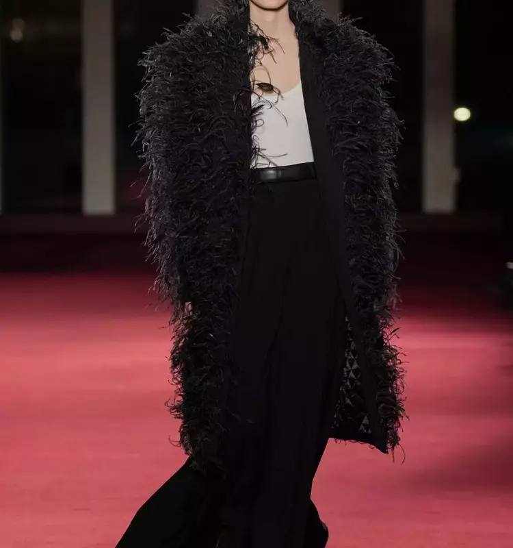Michael Kors's 45th Anniversary Show: A Celebration of American Glamour at the Metropolitan Opera