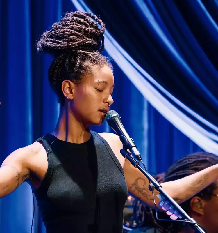 Willow Smith's Captivating Performance at Blue Note Los Angeles