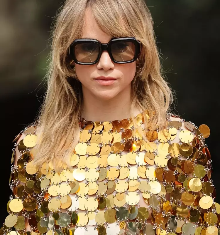 Embracing the Wolf Cut: A Celebrity-Approved Hairstyle Trend