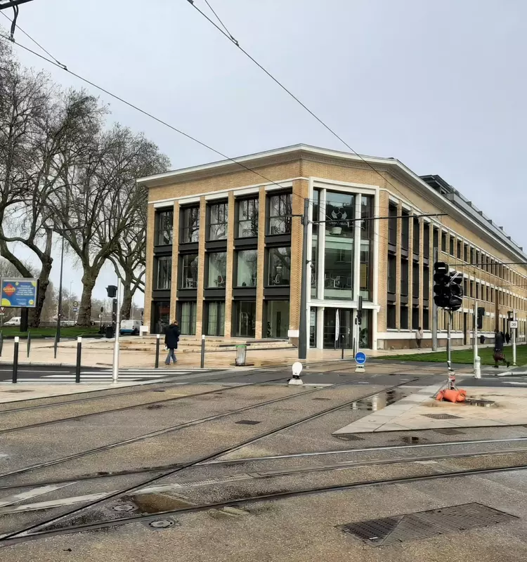 Transformation urbaine : des résidences au-dessus de bureaux à Angers