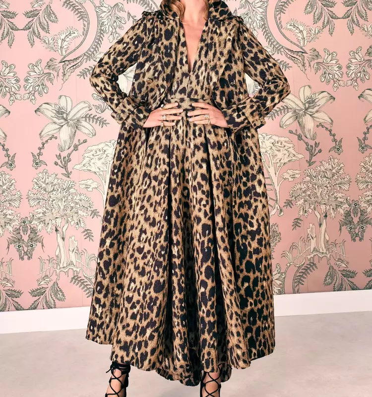 Temperley London's Fall 2026 Collection: A Tribute to Old Hollywood Glamour