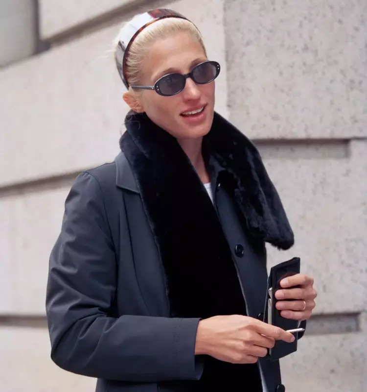 Unpacking Carolyn Bessette-Kennedy's Enduring Style: A Look at Her Iconic Accessories