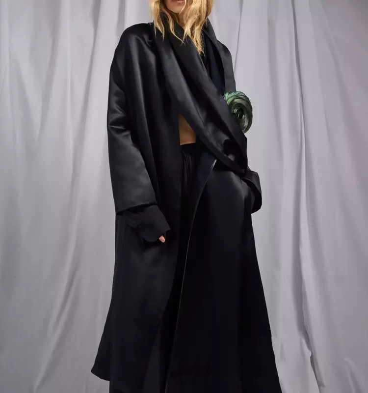 Sharon Wauchob's Fall 2026 Ready-to-Wear Collection: A Masterclass in Fabric and Form
