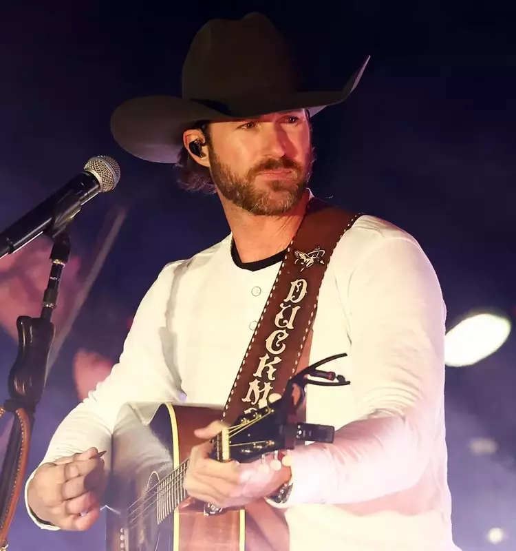 Riley Green to Host ACM Lifting Lives “Country on the Green” Event